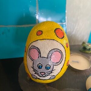 Hand painted Natural rock mouse and cheese